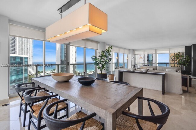 Building Photo - 16400 Collins Ave