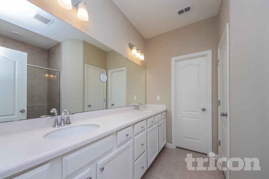 Building Photo - 10212 Powell Creek Ct