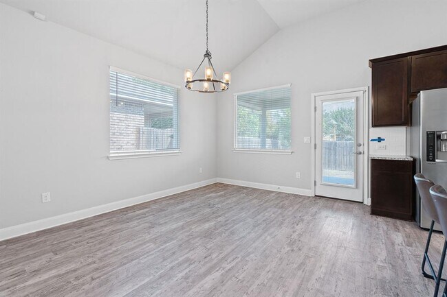 Building Photo - 9213 Margaret Jewel Ln