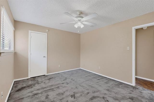 Building Photo - 912 N Nursery Rd