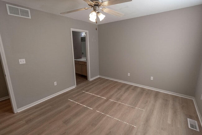 Building Photo - 4013 Snowy Owl Dr