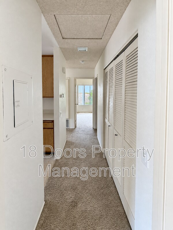 Building Photo - 4090 Rosenda Ct