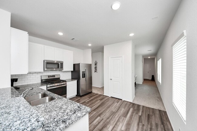 Building Photo - 1110 Bending Trl Dr