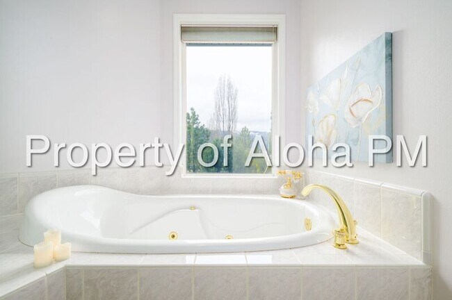 Building Photo - 108 Lakeshore Dr