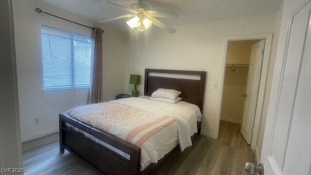 Building Photo - 5576 W Rochelle Ave.