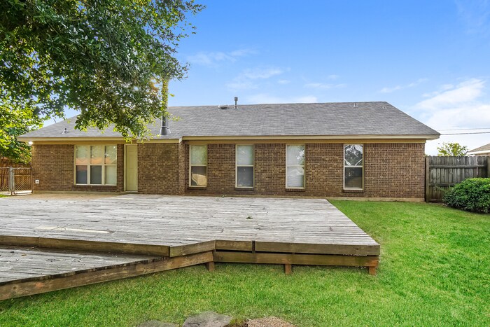 Building Photo - 1308 Upper Kingston Rd