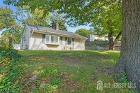 Building Photo - 67 Woodland Ave