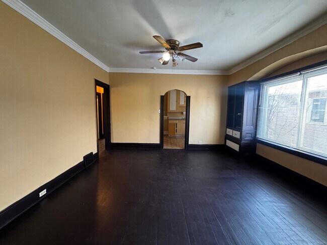 Building Photo - 1545 Glenmont Rd