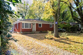 Building Photo - 3 bedroom 1 bath in Valley Station!