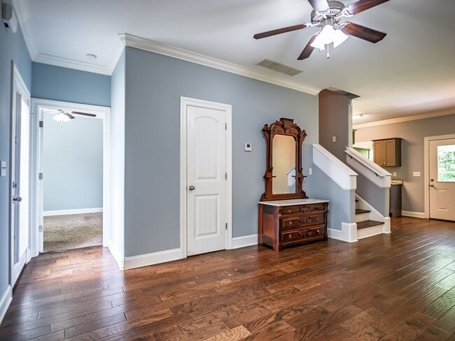 Building Photo - 4BR/4.5BA For Rent