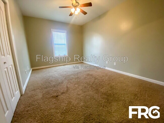Building Photo - 101 Autumn Ridge Dr