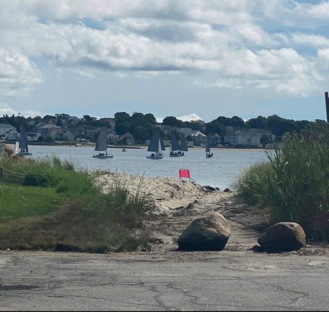 Building Photo - 11 Rapoza St