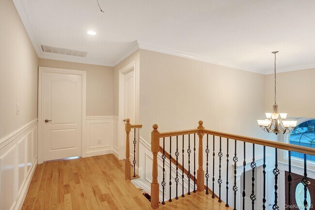 Building Photo - 134-110 10th St