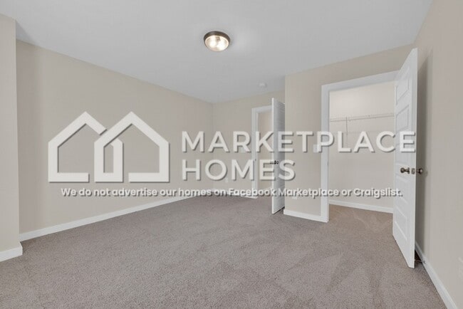 Building Photo - 170 Kings Wy