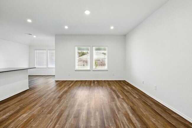 Building Photo - 40518 Crisp Beech St