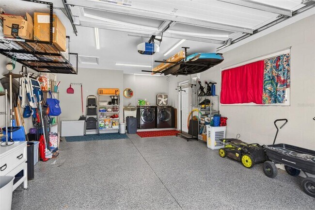 Building Photo - 4420 Porpoise Dr SE