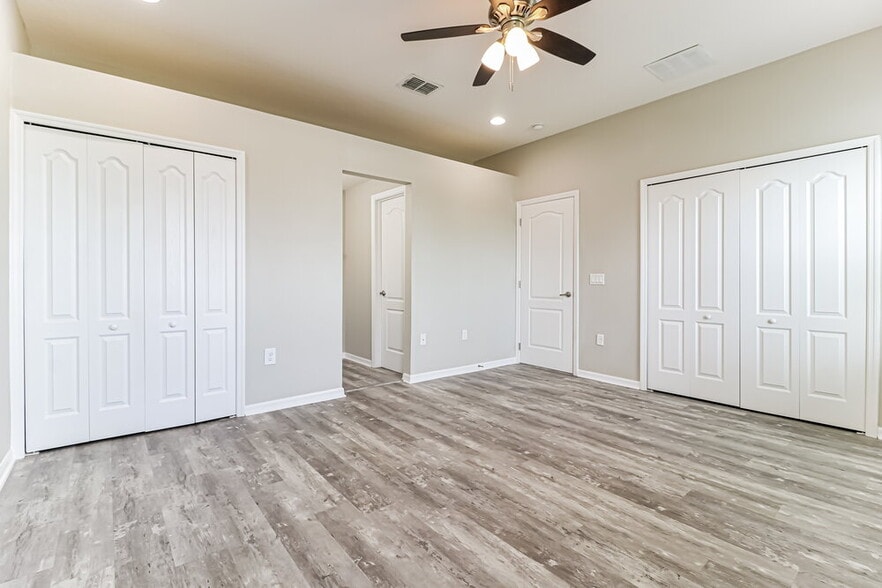 Building Photo - 13402 Kent Bradley Street