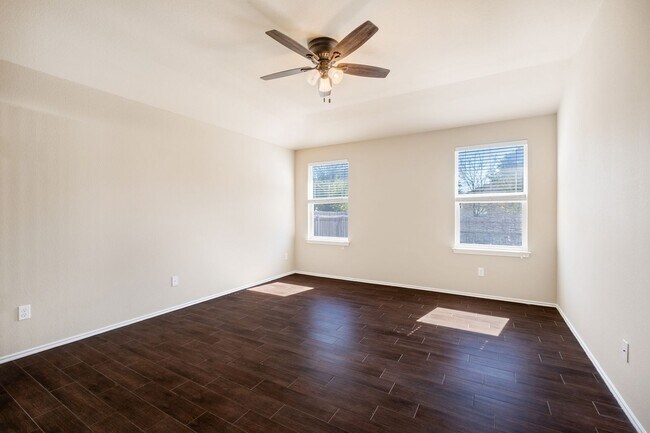 Building Photo - 3 Bedroom, 2 Bath Home in the Village of Berry Creek