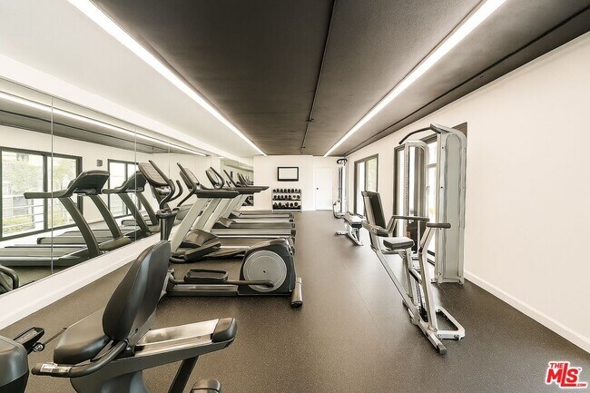 Building Photo - 2910 Neilson Wy