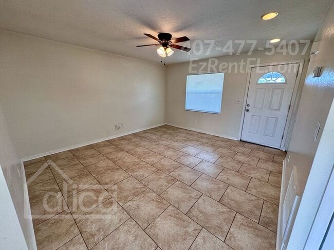 Building Photo - 6316 Oren Ct