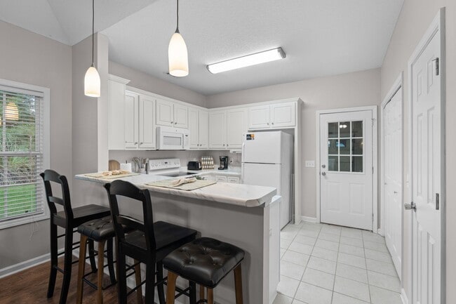 Building Photo - 1125A Southbend Drive