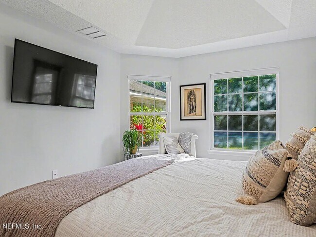 Building Photo - 87159 Chesapeake Ave