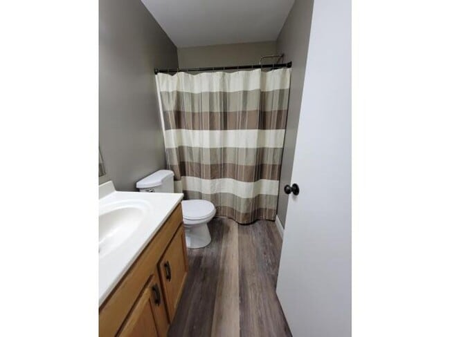 Building Photo - 3BR Townhome | Ensuite Primary + Walk-In Closet | Upper Laundry-Avail. June 1st