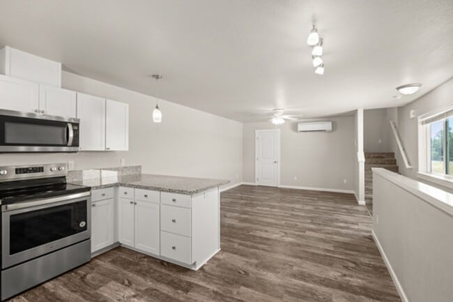 Building Photo - 7837 Jacqueline Way