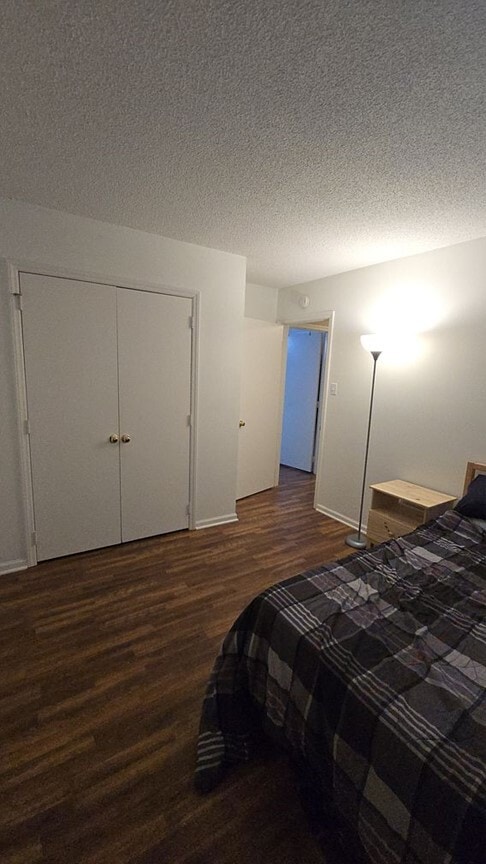 Building Photo - 2321 Oldenburg Dr