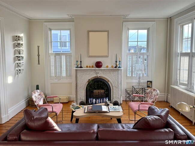 Building Photo - 137 Water St