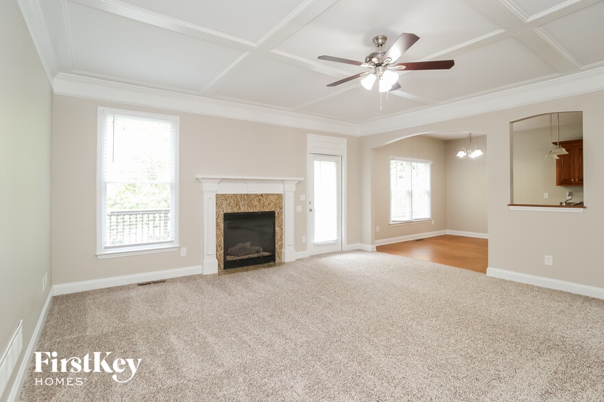 Building Photo - 522 S Fortune Way