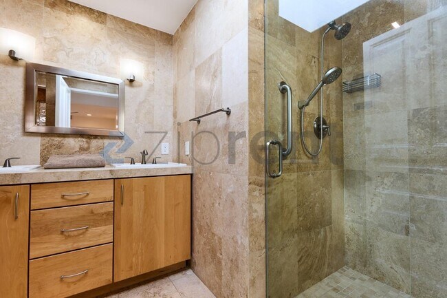 Building Photo - 227 Milford Dr