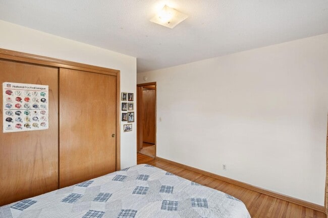 Building Photo - 6429 Mendelssohn Ln