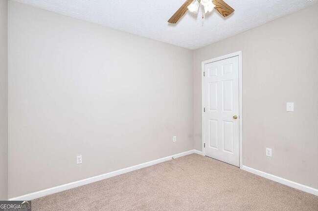 Building Photo - 4160 Janel Ln