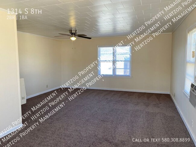 Building Photo - 1314 S 8th-