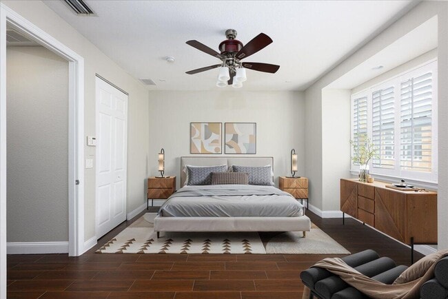 Building Photo - 538 NE 7th Ave