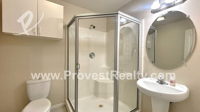 Building Photo - 14871 Apple Valley Rd