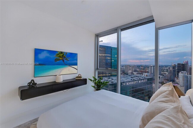 Building Photo - 300 Biscayne Blvd Way