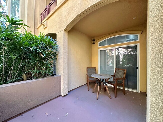 Building Photo - Beautiful Laurel Bay Condo Across from Balboa Park
