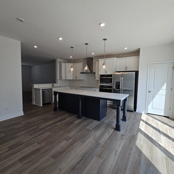 Building Photo - 3212 Drift St