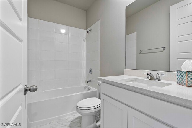 Building Photo - 16420 Seven Lks Ave