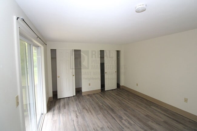 Building Photo - 28 Ivy Ln