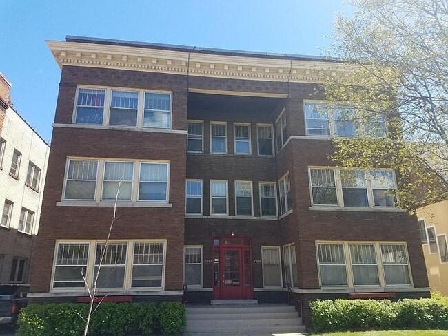 Building Photo - 2007 Aldrich Ave S
