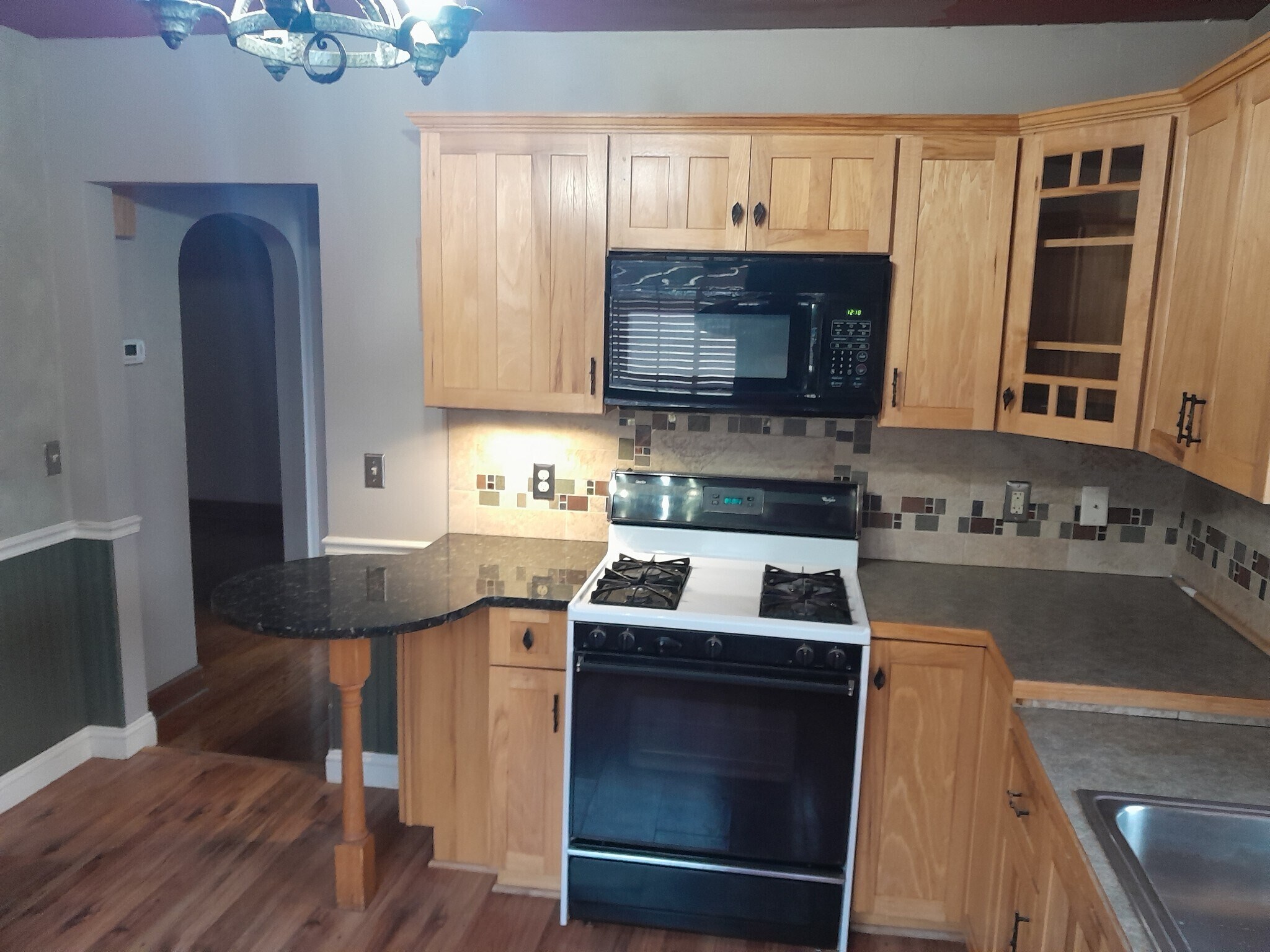 Building Photo - 934 Garfield St