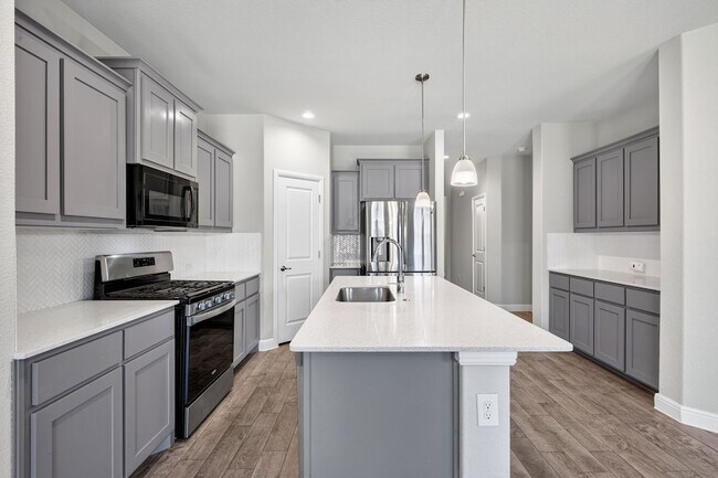 Building Photo - 841 Blackhorse Trl