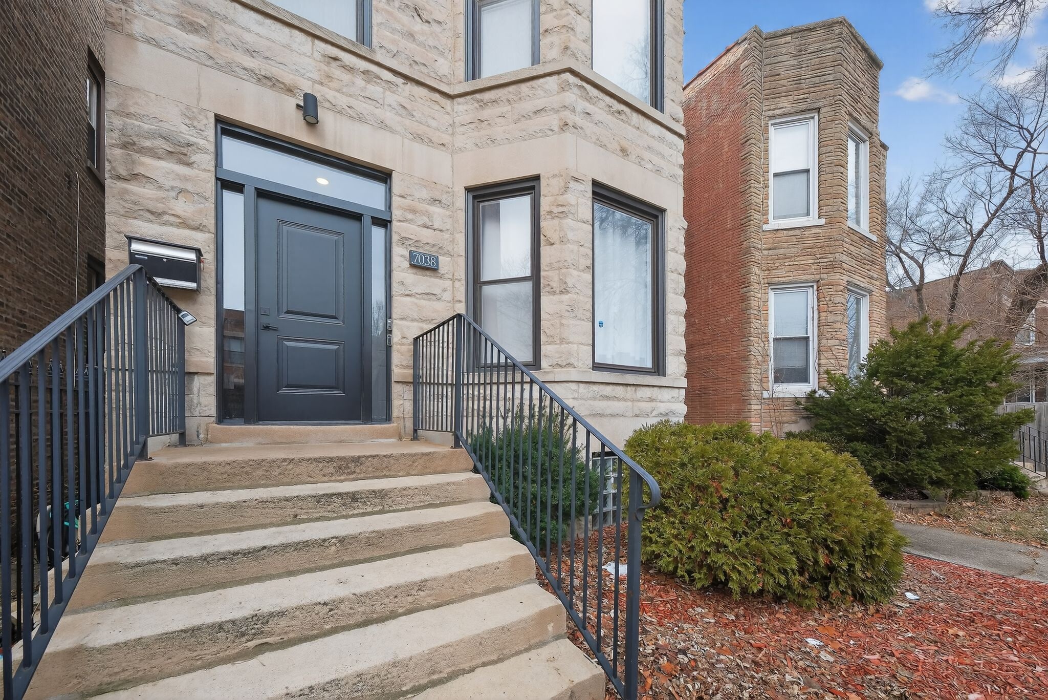 Building Photo - 7038 S Eberhart Ave