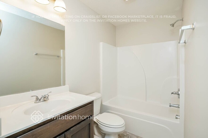 Building Photo - 1070 Berra Dr
