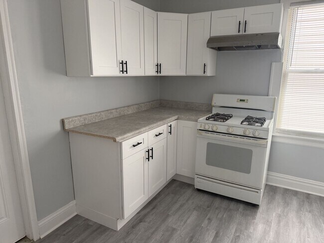 Building Photo - 8531 S Burley Ave