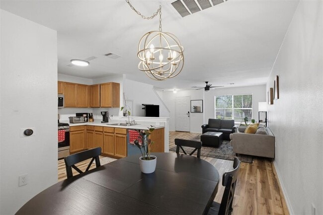 Building Photo - 13132 Briarcreek Loop