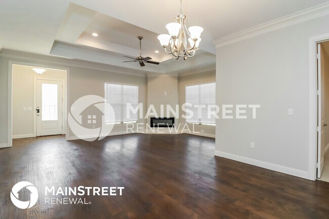 Building Photo - 8861 Creek Run Rd